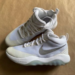 Mens White Nike Zoom Shoes